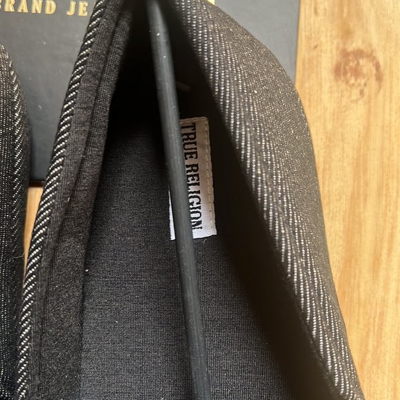 NWT True Religion Mens Slippers Mens size M 7/8 - Picture 3 of 6